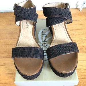 Coconuts by Matisse Cheetah platform sandal